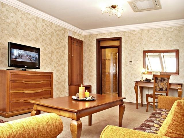 Hotel Fajkier Kroczyce Bagian luar foto
