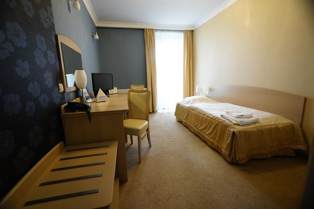 Hotel Fajkier Kroczyce Bagian luar foto